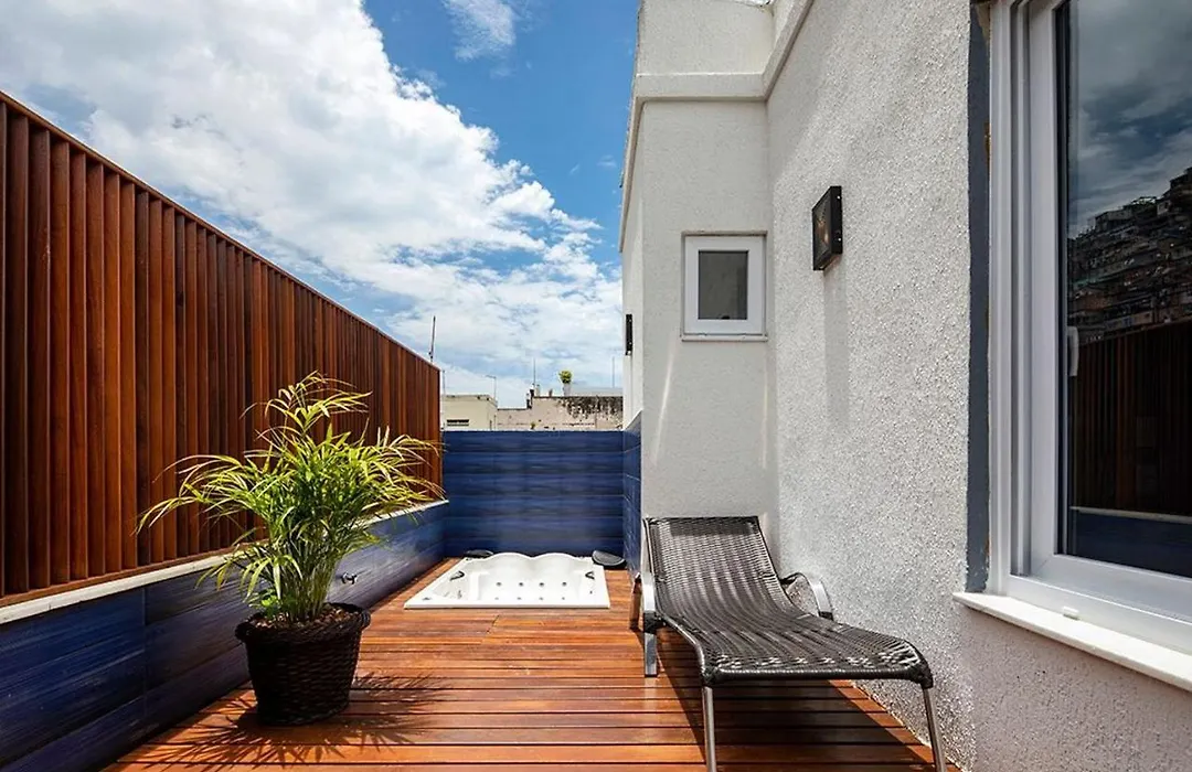 Cobertura Alto Luxo com Terraço, BBQ e Piscina - 6 Quartos-1
